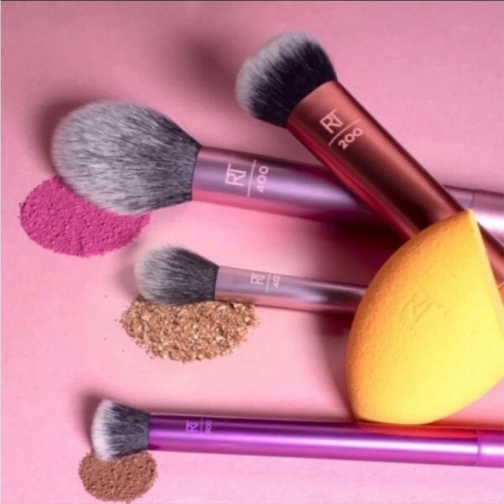 Real Techniques Everyday Essential Brush Set‎ Beauty Tools Pink Gift Set NEW BOX